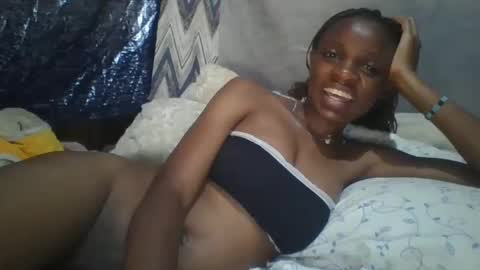 miss_belllo online show from 02-17-25, 08:19