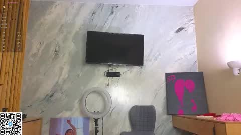 Sandy online show from 11-22-25, 12:42