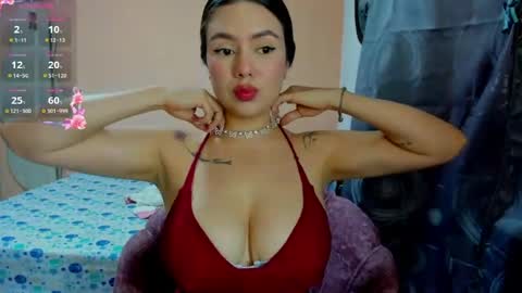 Snapshot of miss_crhys chatting on 07-08-26, 03:38 Chryss online show from 07-08-26, 03:38