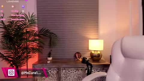 Snapshot of miss_curazao chatting on 05-26-26, 12:45 CANDELA CASTRO online show from 05-26-26, 12:45