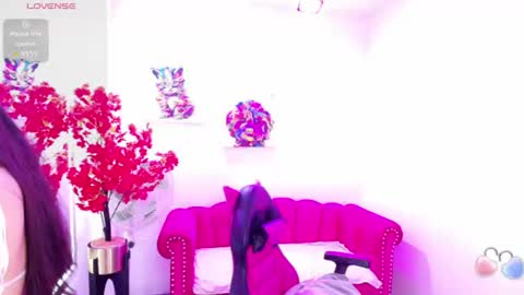 Snapshot of miss_dolly1 chatting on 07-23-26, 12:36 Melanie online show from 07-23-26, 12:36