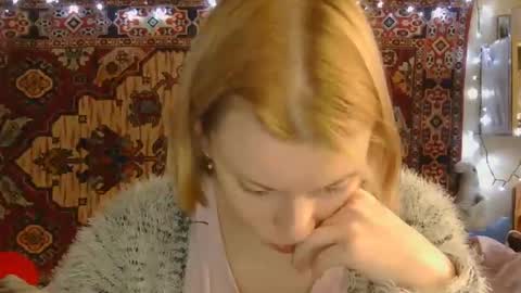 Elis online show from 10-30-25, 01:12