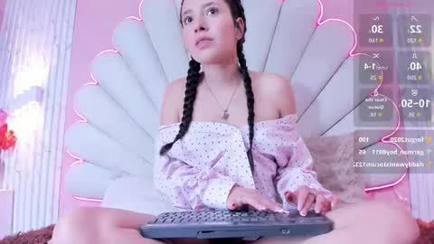 miss_evans_ online show from 10-10-25, 08:41