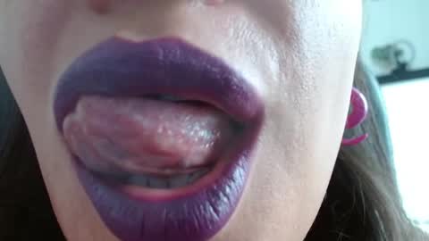Snapshot of miss_evoleth2 chatting on 06-05-26, 07:41 Miss Evoleth online show from 06-05-26, 07:41