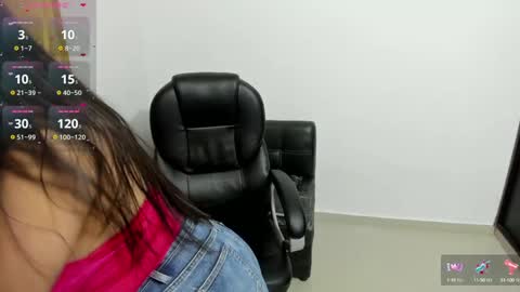 Snapshot of miss_eylens chatting on 03-04-25, 12:39 miss_eylens online show from 03-04-25, 12:39