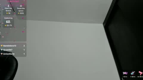 Snapshot of miss_eylens chatting on 03-05-25, 06:23 miss_eylens online show from 03-05-25, 06:23
