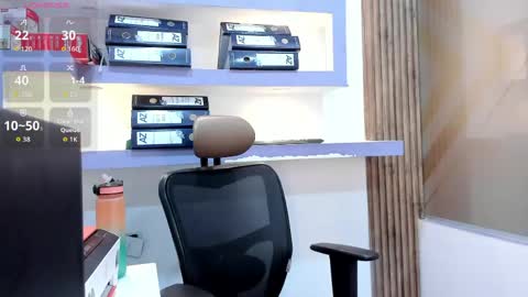 Snapshot of miss_horney chatting on 04-19-26, 11:53 miss_horney online show from 04-19-26, 11:53