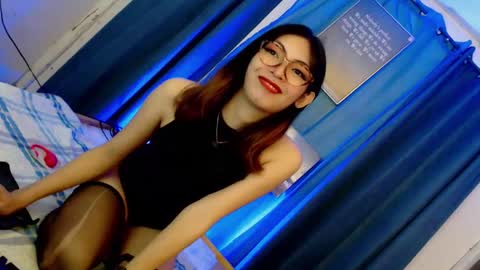 Snapshot of miss_hornydoll chatting on 01-19-25, 05:28 miss_hornydoll online show from 01-19-25, 05:28