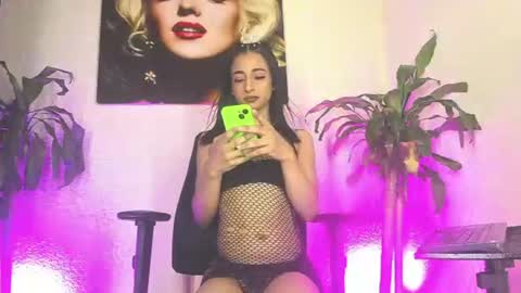 miss_isa19 online show from 06-16-26, 06:54