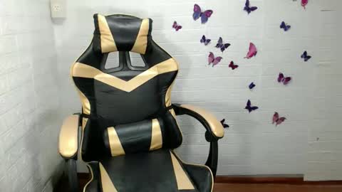miss_jackilynxxx online show from 05-03-26, 04:40