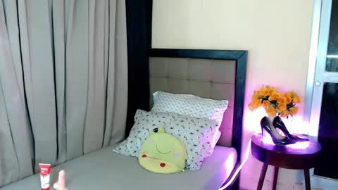 twinny pie online show from 12-09-24, 06:34