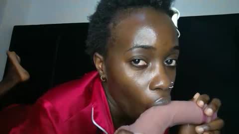 Snapshot of miss_jamilla255 chatting on 02-10-26, 09:30 SensuElle WHAT I DONT SHOW HERE... YOULL ONLY SEE IN PRIVATE online show from 02-10-26, 09:30