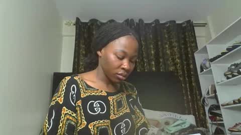 Miss Kiarrafit online show from 12-05-25, 03:52