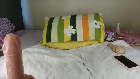 miss_kiiki online show from 04-13-26, 08:42