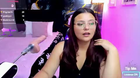 Snapshot of miss_kloee chatting on 07-23-26, 01:58 Kloe online show from 07-23-26, 01:58