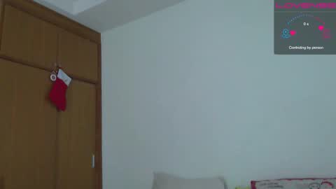 Snapshot of miss_lanalion chatting on 12-17-25, 05:35 miss_lanalion online show from 12-17-25, 05:35