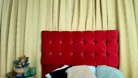 leyla online show from 10-21-25, 07:14