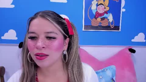 Snapshot of miss_lucyla chatting on 06-16-26, 11:02 miss_lucyla online show from 06-16-26, 11:02