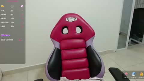 Snapshot of miss_ly_ chatting on 10-06-25, 07:44 ly independent model online show from 10-06-25, 07:44