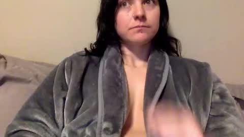 Snapshot of miss_maci_xo chatting on 04-08-26, 11:54 Maci online show from 04-08-26, 11:54