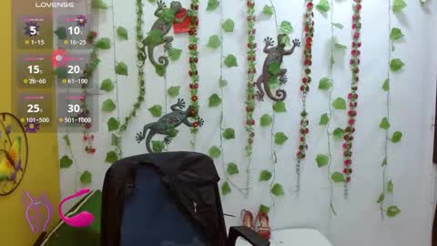 Snapshot of miss_mafehot chatting on 03-08-25, 03:56 mafe maria fernanda online show from 03-08-25, 03:56