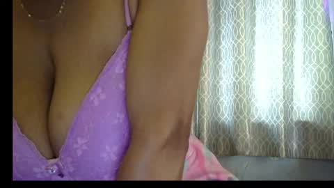Snapshot of miss_mahi69 chatting on 05-05-26, 06:32 Mahi online show from 05-05-26, 06:32