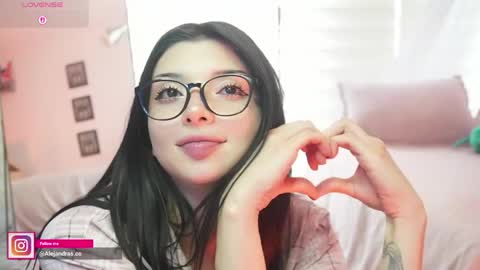 Alejandra online show from 04-15-26, 07:58