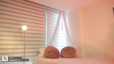 Alejandra online show from 04-20-26, 10:22