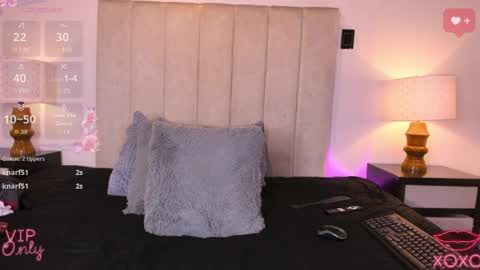 Snapshot of miss_milf_ chatting on 05-25-26, 08:26 miss_milf_ online show from 05-25-26, 08:26