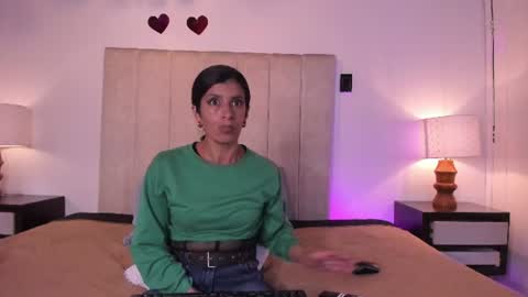 Snapshot of miss_milf_ chatting on 06-27-26, 07:19 miss_milf_ online show from 06-27-26, 07:19