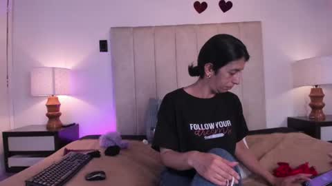 Snapshot of miss_milf_ chatting on 07-01-26, 08:19 miss_milf_ online show from 07-01-26, 08:19