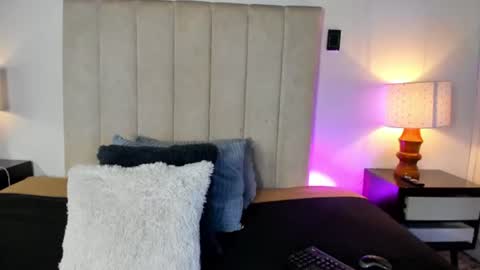 Snapshot of miss_milf_ chatting on 07-14-26, 07:41 miss_milf_ online show from 07-14-26, 07:41