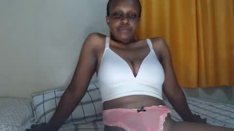Snapshot of miss_reina21 chatting on 05-10-26, 07:08 Reina online show from 05-10-26, 07:08