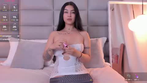 Snapshot of miss_ross_ chatting on 06-23-26, 03:15 onlyfanskataleyaross online show from 06-23-26, 03:15