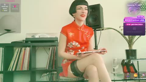 Snapshot of miss_satori_rose chatting on 01-29-25, 10:22 Satori Rose online show from 01-29-25, 10:22