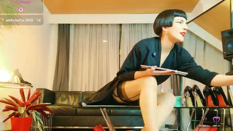 Snapshot of miss_satori_rose chatting on 10-10-25, 12:42 Satori Rose online show from 10-10-25, 12:42