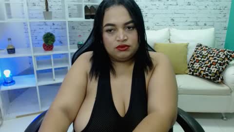 Snapshot of miss_shaira chatting on 02-25-26, 01:26 Shaira online show from 02-25-26, 01:26