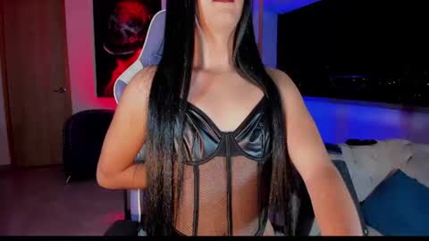 Snapshot of miss_sophie98 chatting on 07-10-26, 02:16 Sophie Cardenas ..... independent model online show from 07-10-26, 02:16