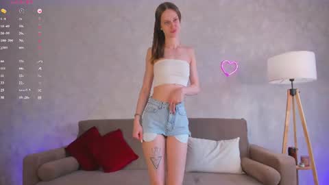 Snapshot of miss_spider chatting on 06-13-26, 09:29 Spider girl Help me reach 10 likes online show from 06-13-26, 09:29
