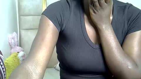 Snapshot of miss_squirty2 chatting on 06-08-26, 03:40 jasmine online show from 06-08-26, 03:40