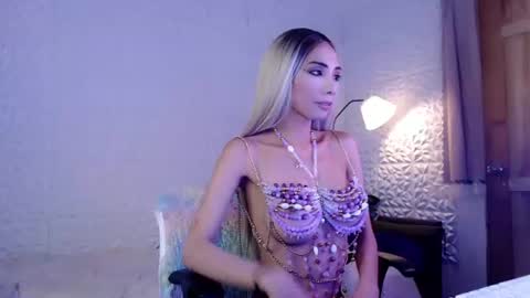 Snapshot of miss_sugar20 chatting on 06-16-26, 11:18 IM SUGAR online show from 06-16-26, 11:18