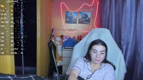 Snapshot of miss_tasy chatting on 03-07-25, 04:22 Melanie January 15th is my birthday there will be an interesting show online show from 03-07-25, 04:22