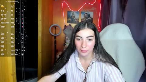 Snapshot of miss_tasy chatting on 09-16-25, 08:04 Melanie January 15th is my birthday there will be an interesting show online show from 09-16-25, 08:04