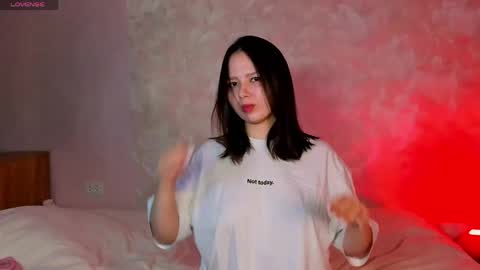 Snapshot of miss_teasee chatting on 04-19-26, 10:14 JULIE online show from 04-19-26, 10:14