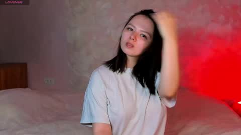Snapshot of miss_teasee chatting on 04-22-26, 10:06 JULIE online show from 04-22-26, 10:06