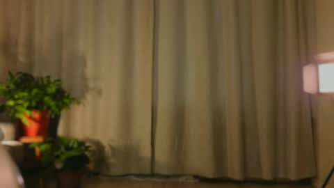 Snapshot of miss_ur_kiss chatting on 05-28-26, 01:41 miss_ur_kiss online show from 05-28-26, 01:41