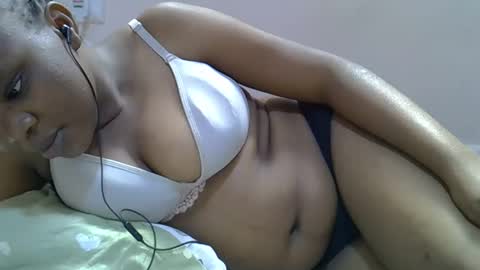 miss_velour online show from 04-12-26, 08:19