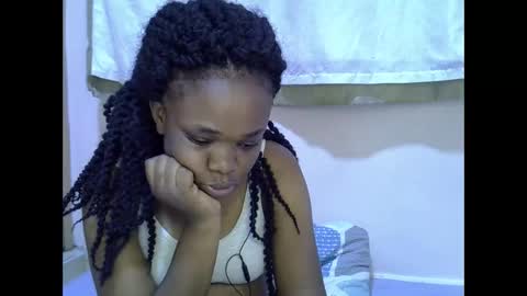 Snapshot of miss_velour chatting on 05-10-26, 05:29 miss_velour online show from 05-10-26, 05:29