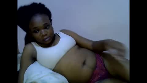 Snapshot of miss_velour chatting on 05-28-26, 03:31 miss_velour online show from 05-28-26, 03:31