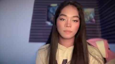 miss_veron_xoxo online show from 05-17-26, 03:52